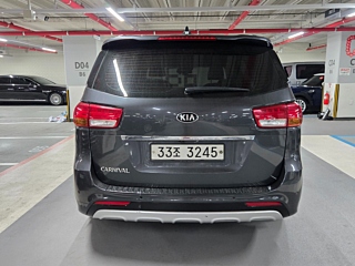 KIA CARNIVAL 2018