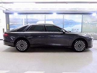 HYUNDAI GRANDEUR GN7 2025