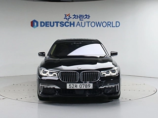 BMW 7-SERIES G11 2016