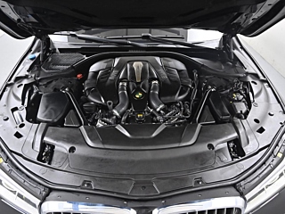BMW 7-SERIES G11 2016