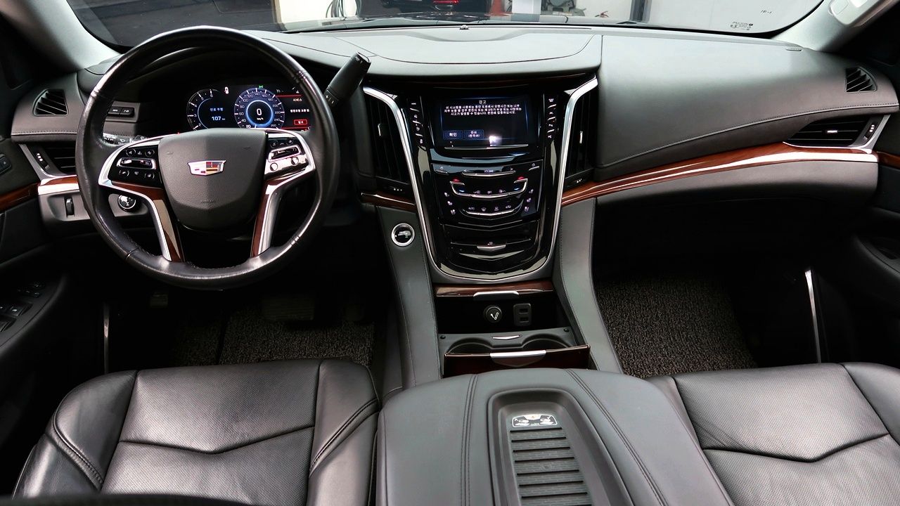 CADILLAC ESCALADE 2019