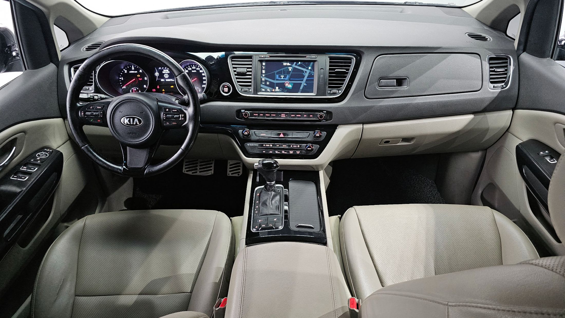 KIA CARNIVAL 2014