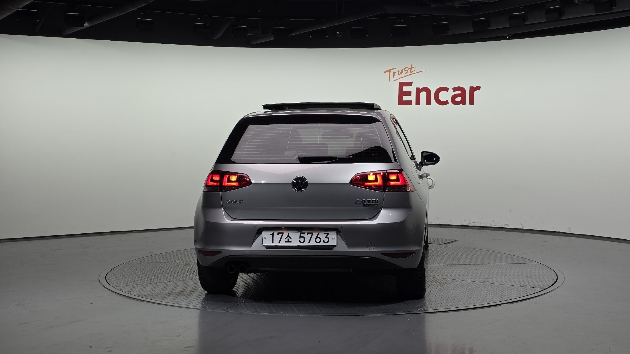 VOLKSWAGEN GOLF 2014