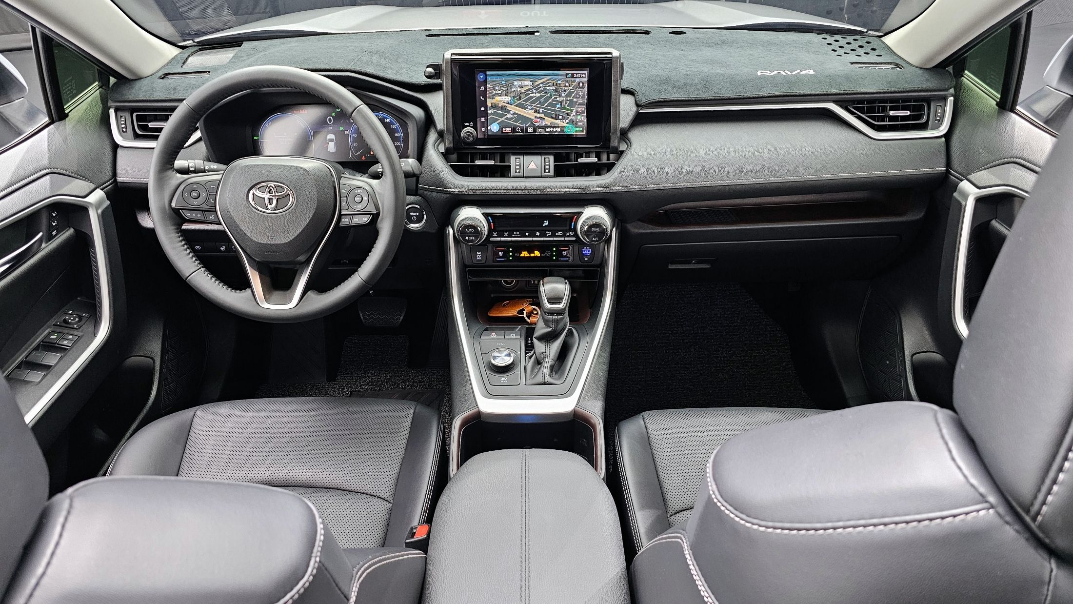 TOYOTA RAV4 2023