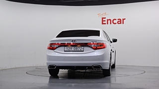 HYUNDAI GRANDEUR HG 2016
