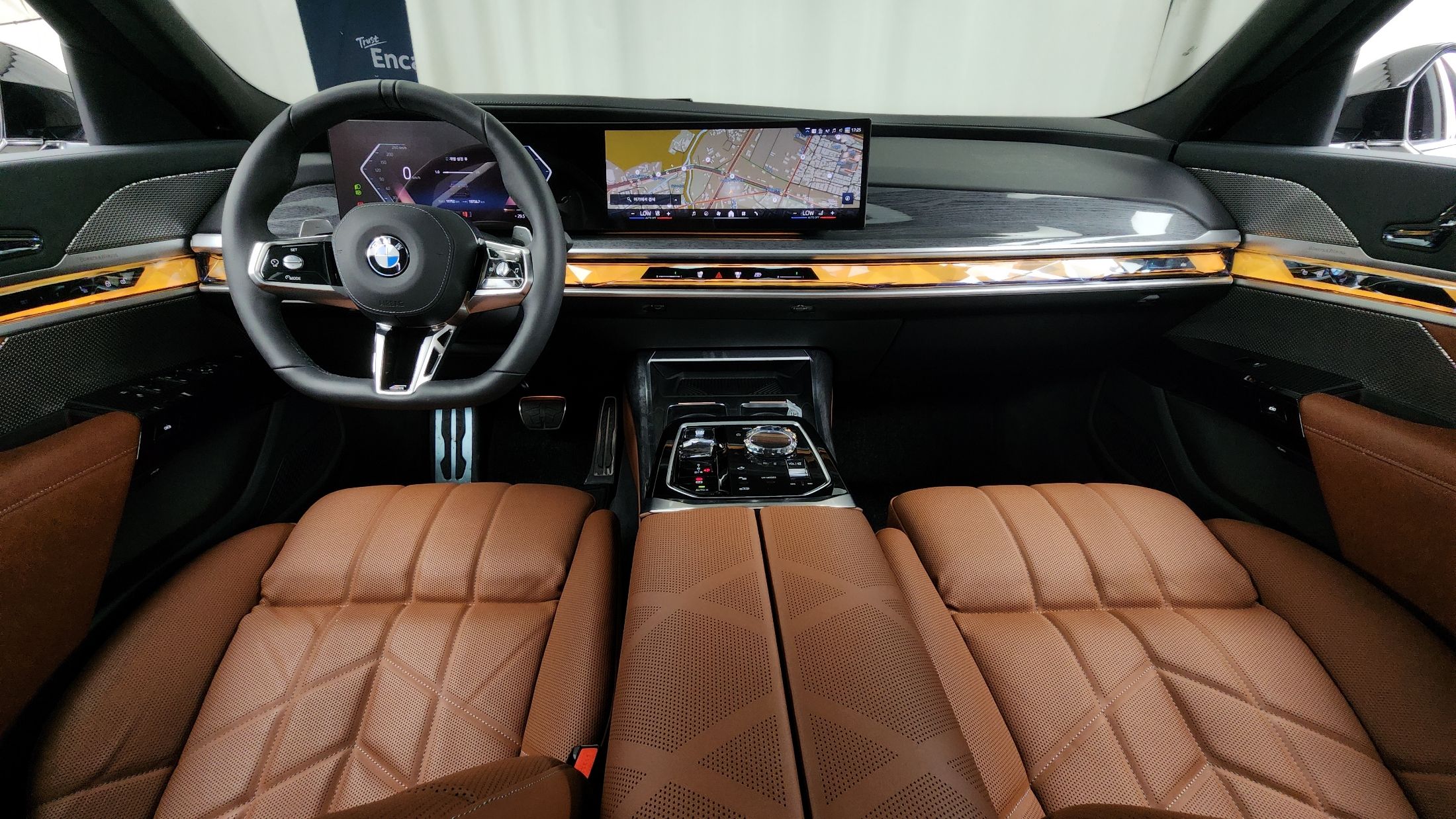 BMW 7-SERIES G70 2024
