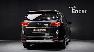 KIA CARNIVAL 2018