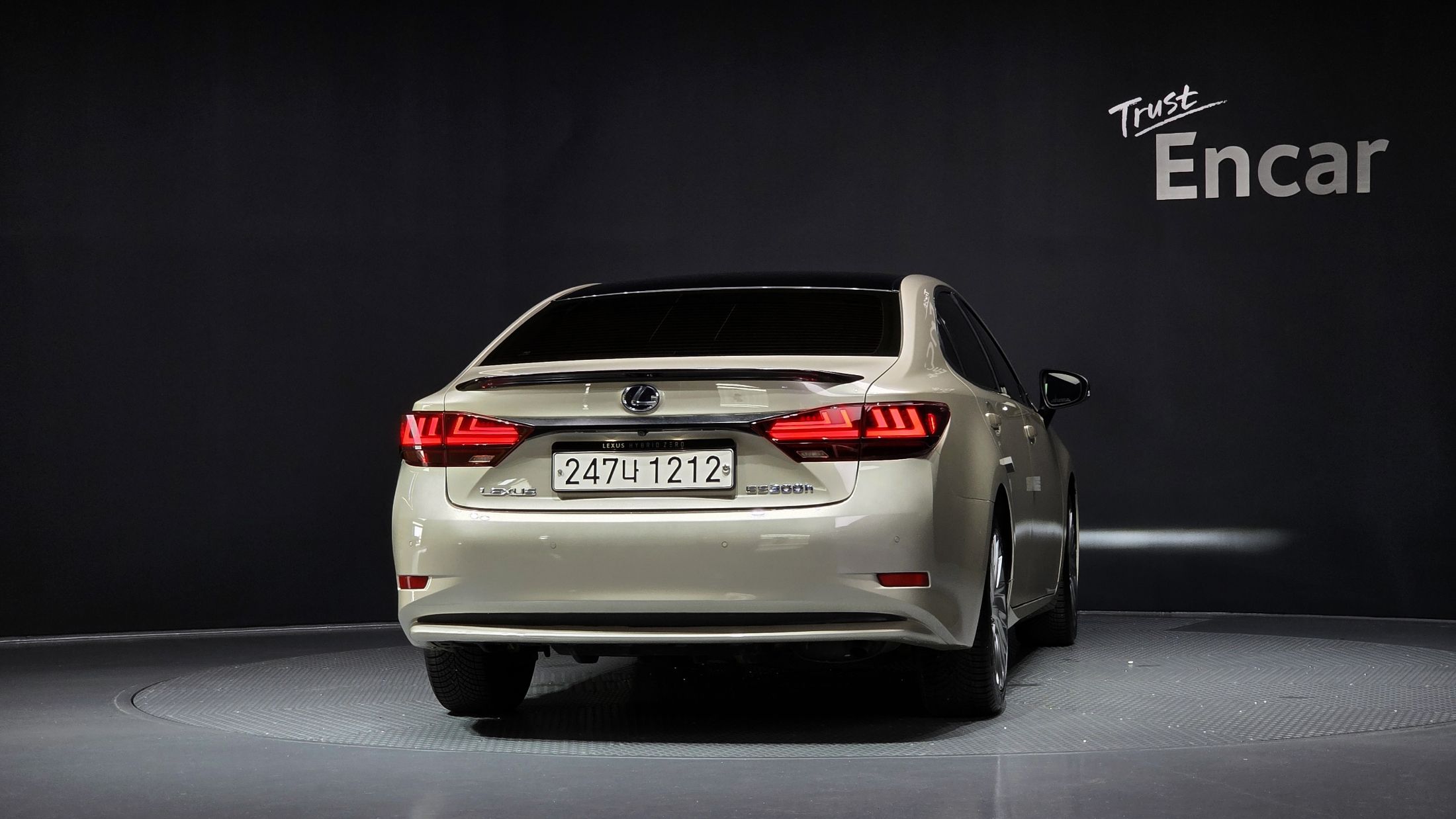 LEXUS ES300H 2016