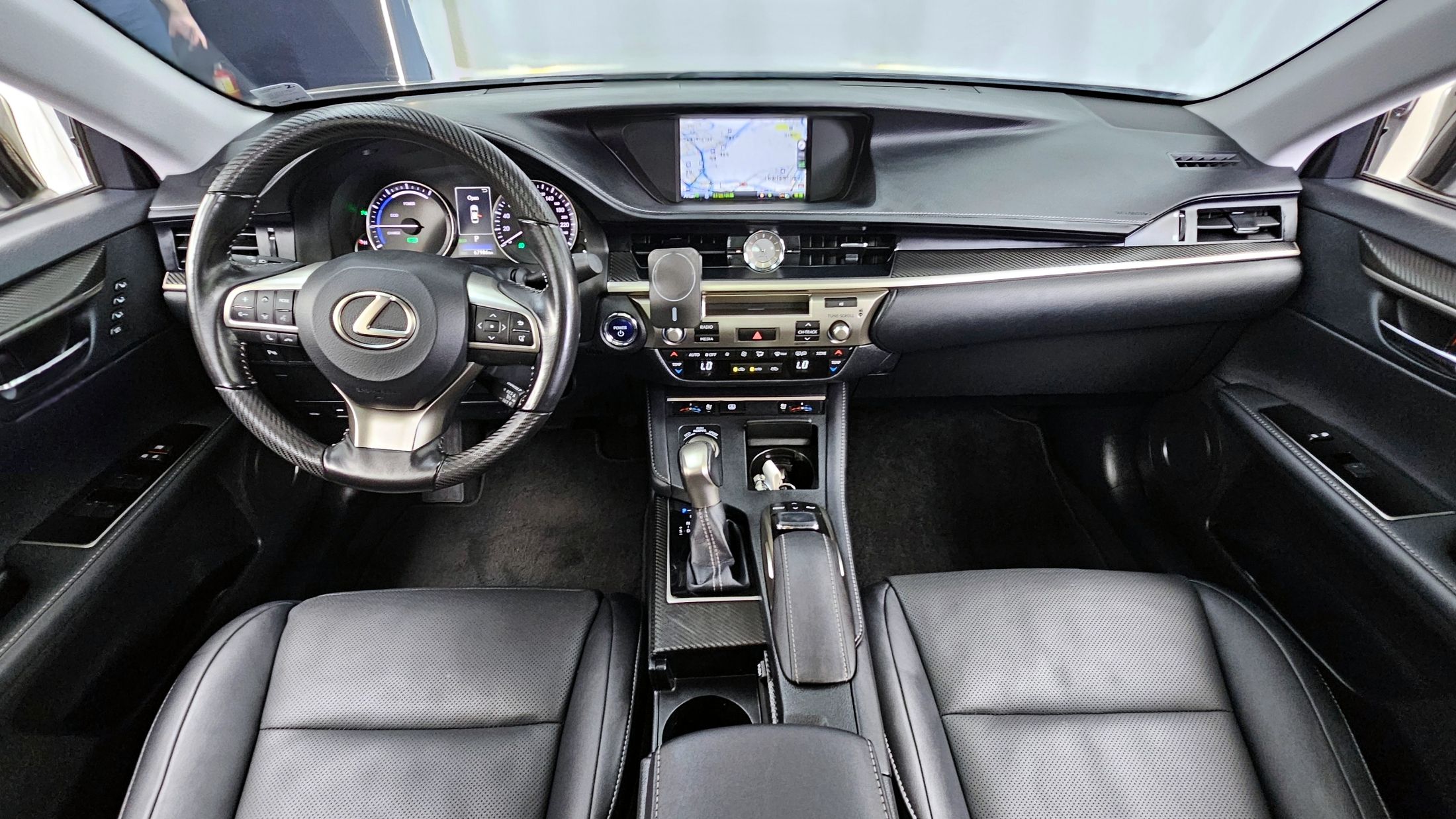 LEXUS ES300H 2016