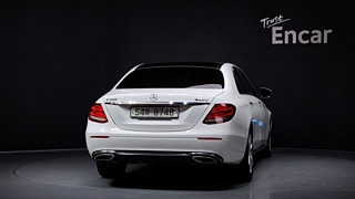 MERCEDES BENZ E-CLASS W213 2016