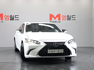 LEXUS ES300H 2024