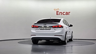 HYUNDAI AVANTE AD 2016