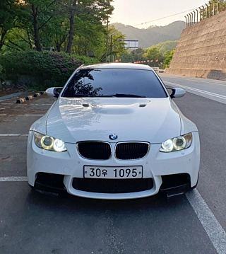 BMW M3 E90 2011