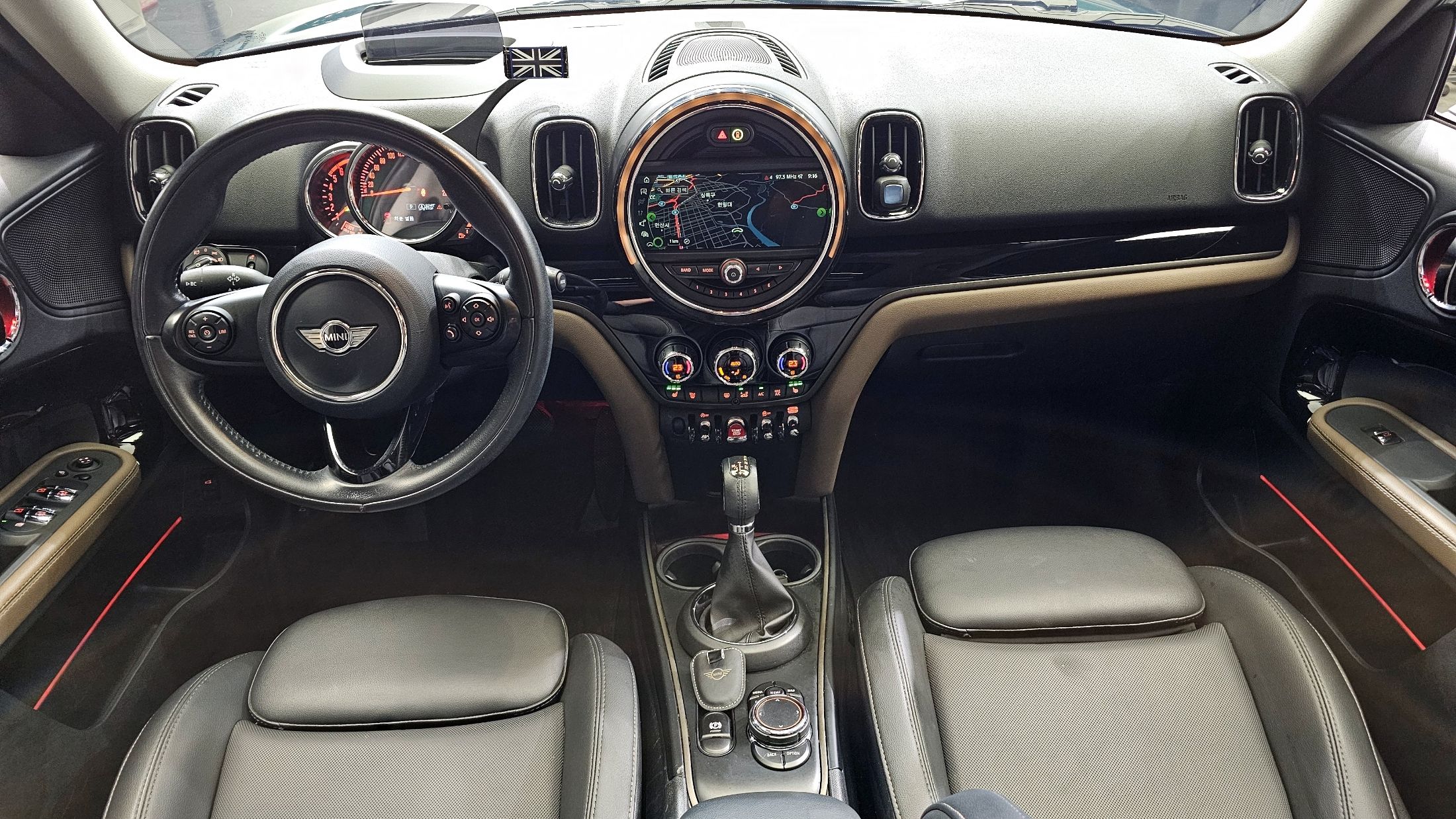 MINI COUNTRYMAN COOPER D 2018