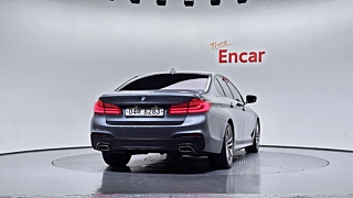 BMW 5-SERIES G30 2017