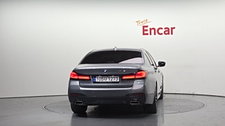 BMW 5-SERIES G30 2023