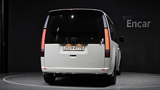 HYUNDAI STARIA 2025