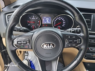 KIA CARNIVAL 2016