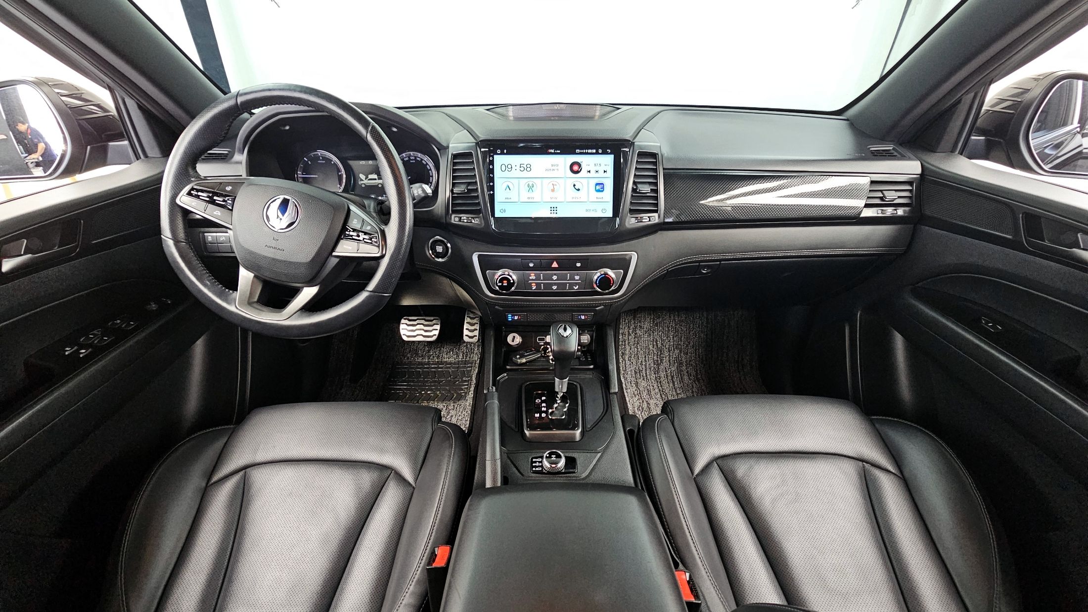 SSANGYONG REXTON SPORTS CAR 2020