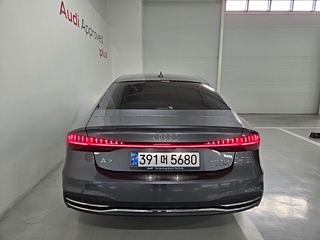 AUDI A7 4K 2021