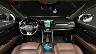 SAMSUNG QM6 2019