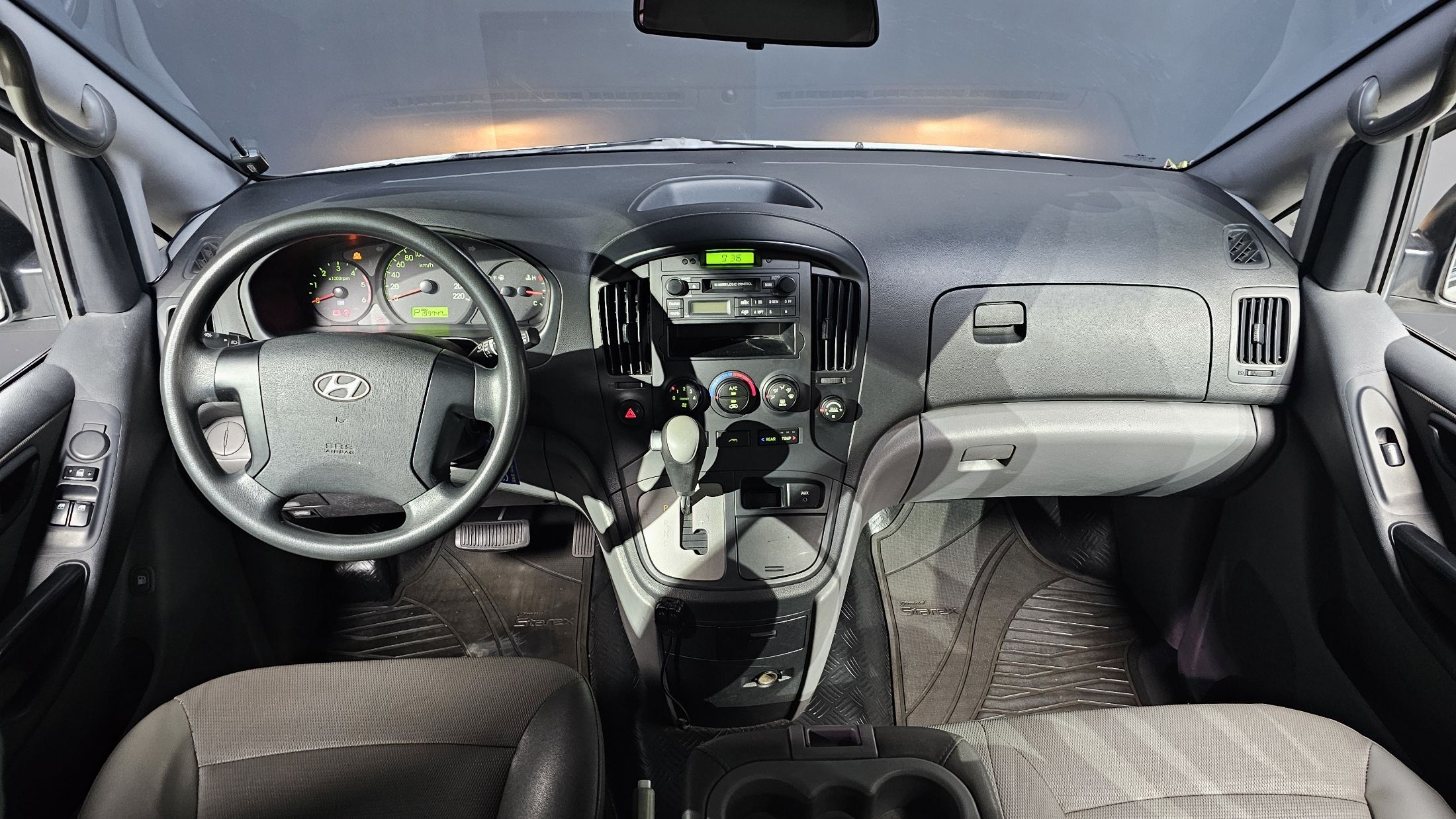HYUNDAI STAREX GRAND 2009