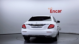 MERCEDES BENZ E-CLASS W213 2018