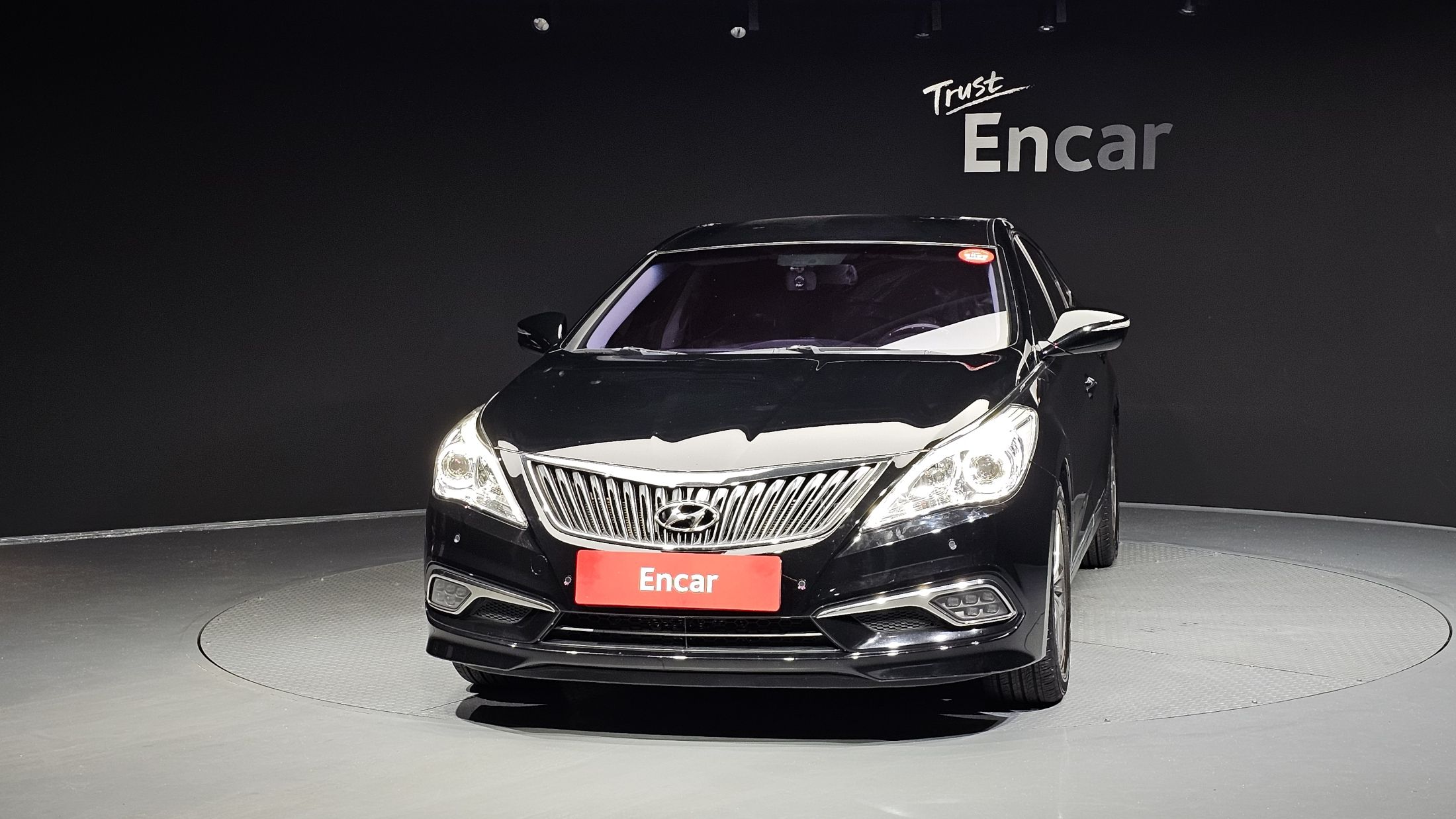 HYUNDAI GRANDEUR HG 2016
