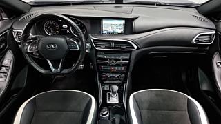 INFINITI Q30 2017