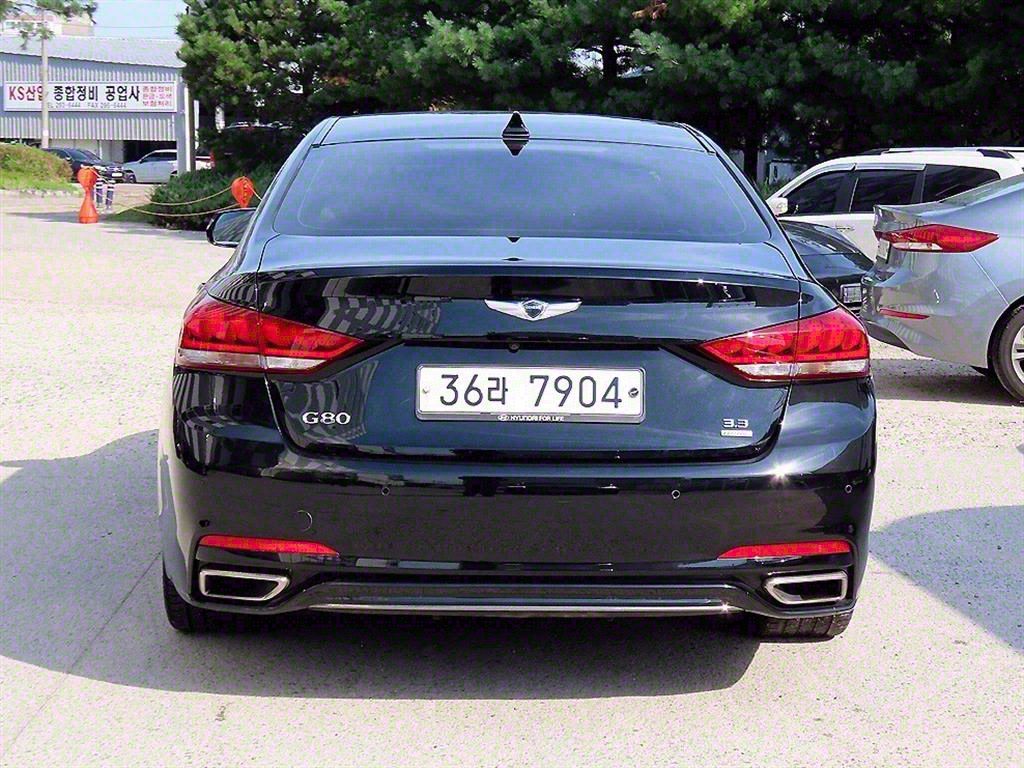 HYUNDAI GENESIS DH 2014