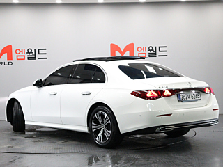 MERCEDES BENZ E-CLASS W214  E200 Avantgarde 2025