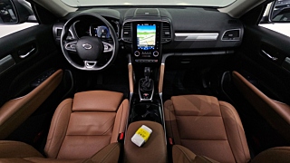 SAMSUNG QM6 2021