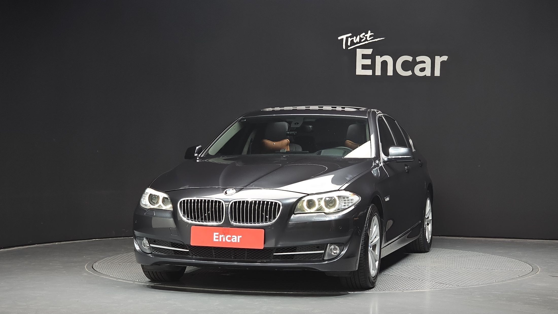 BMW 5-SERIES F10 2011