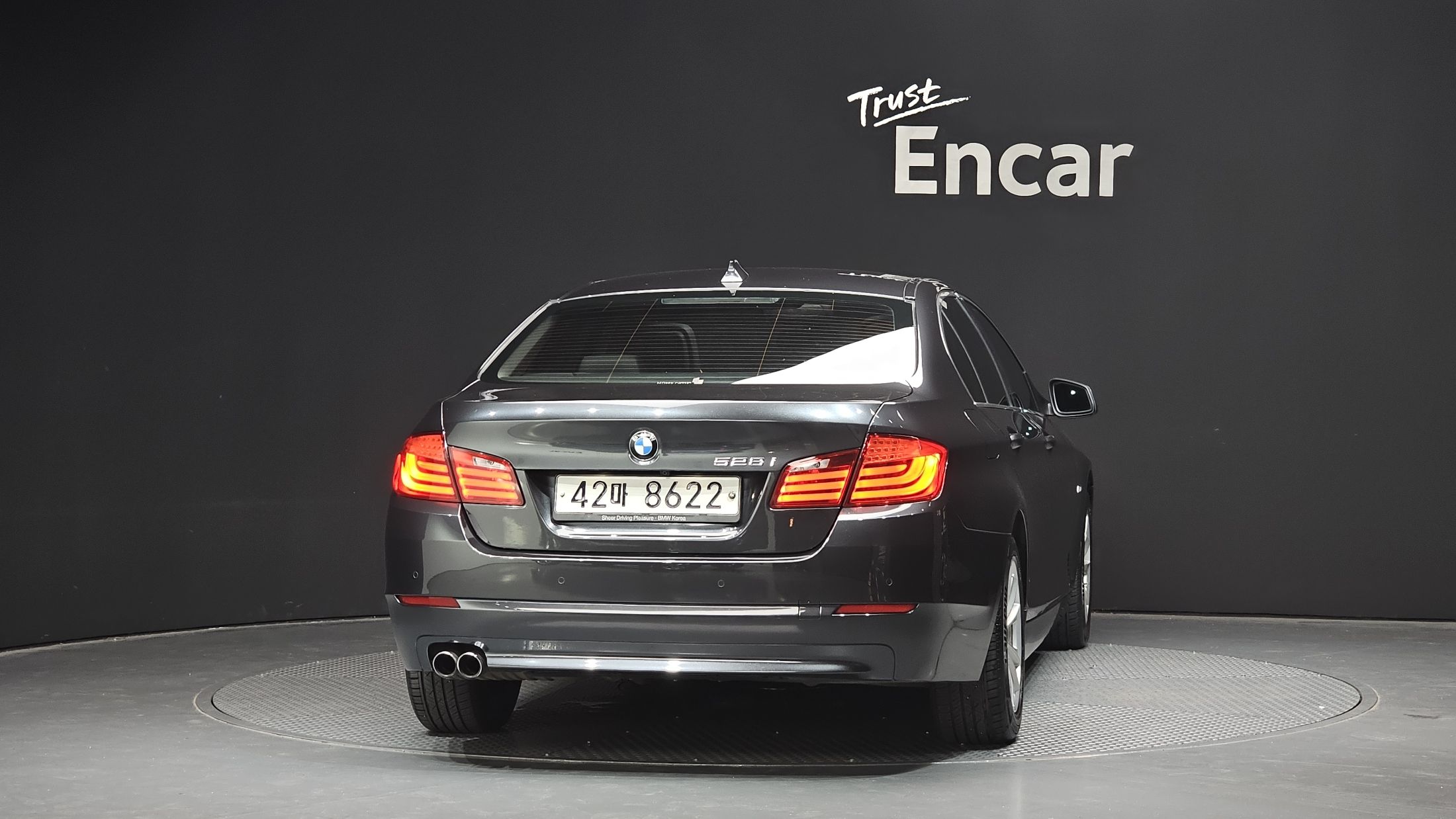 BMW 5-SERIES F10 2011