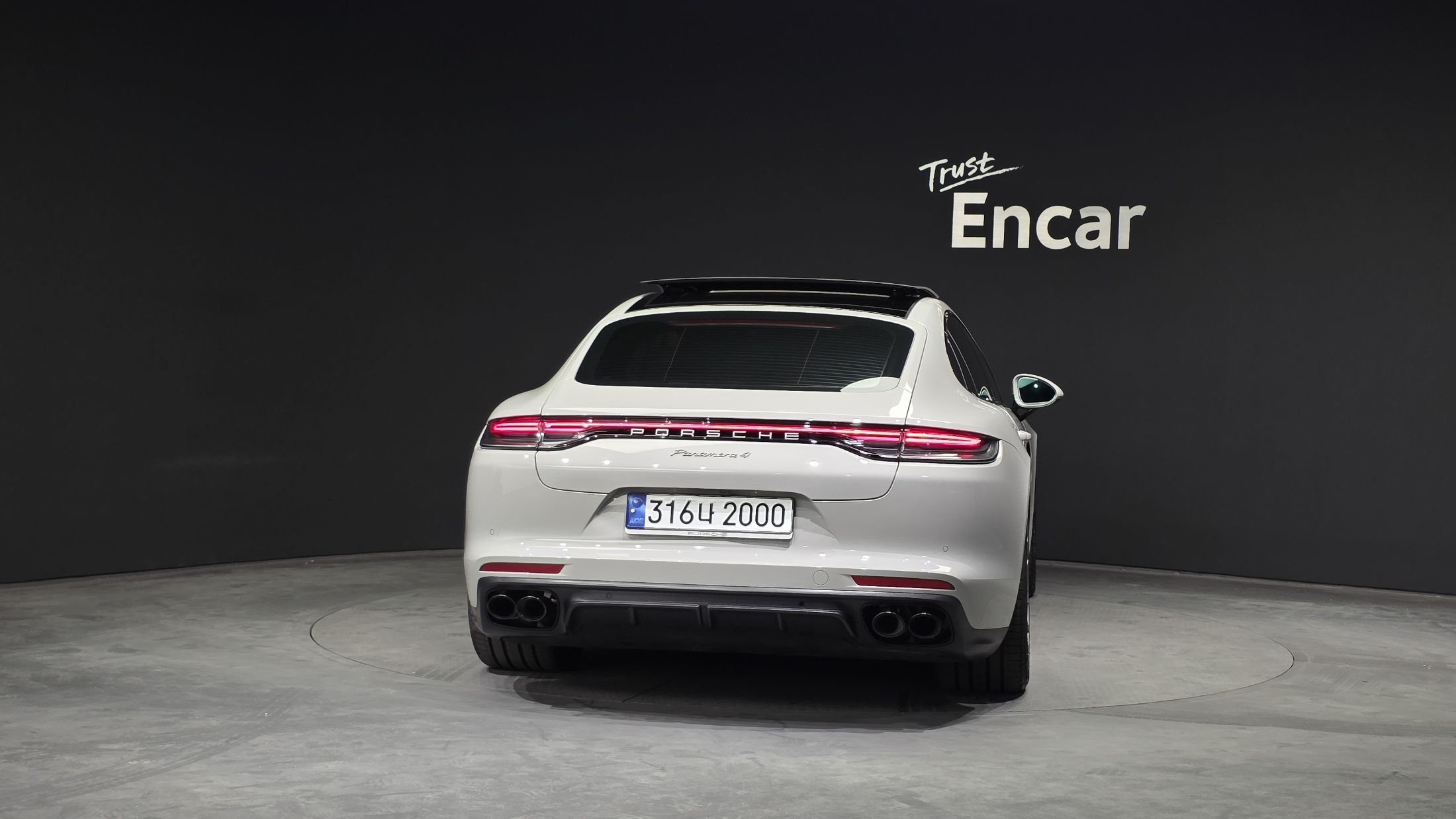 PORSCHE PANAMERA 971 2023