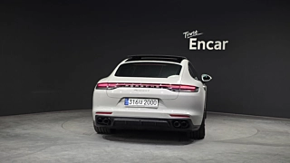 PORSCHE PANAMERA 971 2023