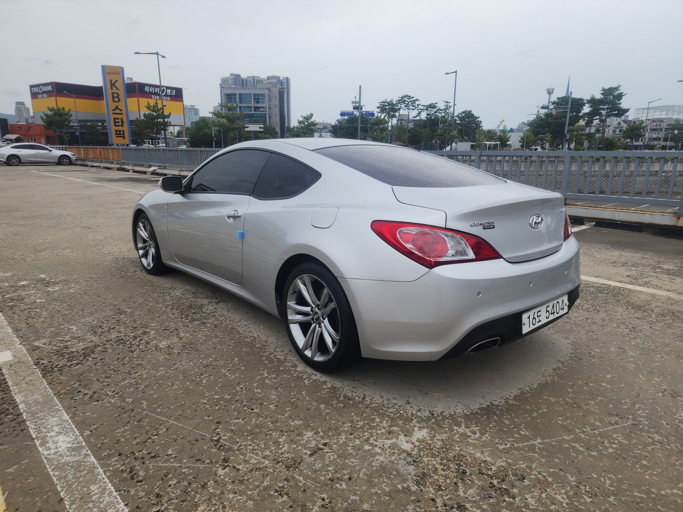 HYUNDAI GENESIS COUPE 2010