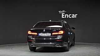BMW 5-SERIES G30 2022