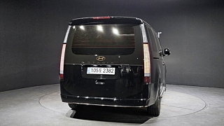 HYUNDAI STARIA 2024