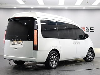 HYUNDAI STARIA 2023