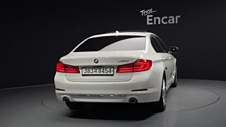 BMW 5-SERIES G30 2020