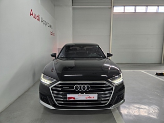 AUDI A8 D5 2021