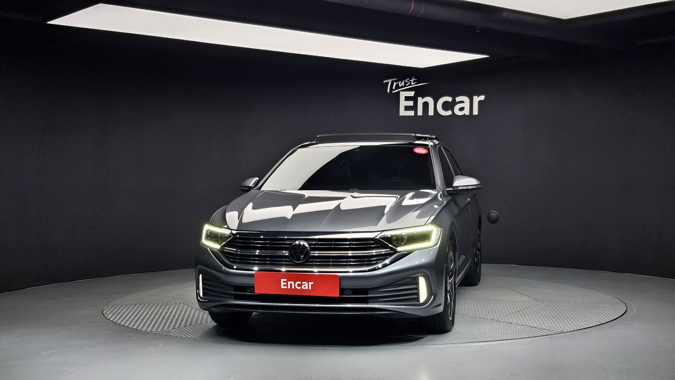 VOLKSWAGEN JETTA 2024