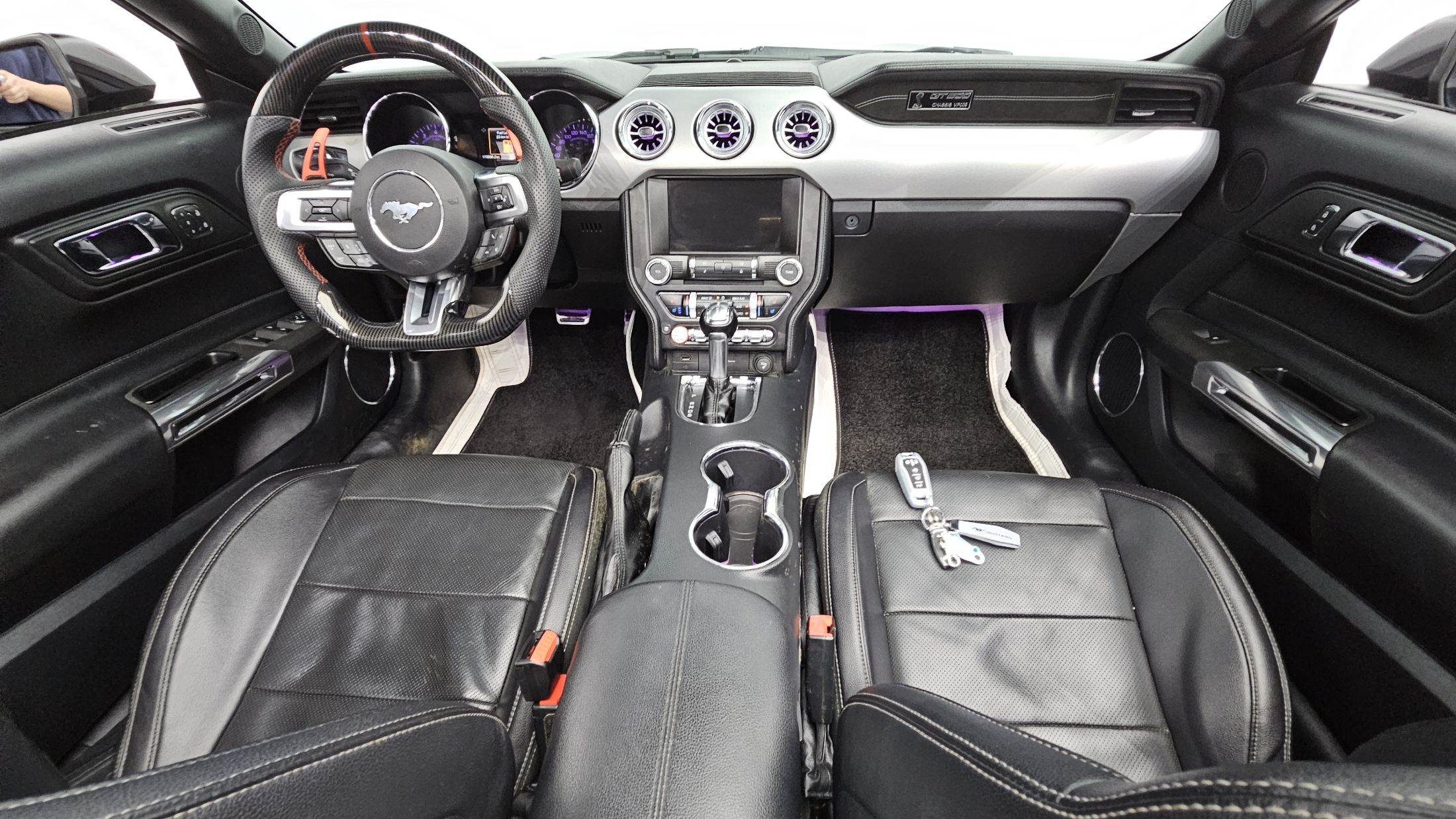 FORD MUSTANG 2016