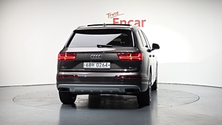 AUDI Q7 4M 2016