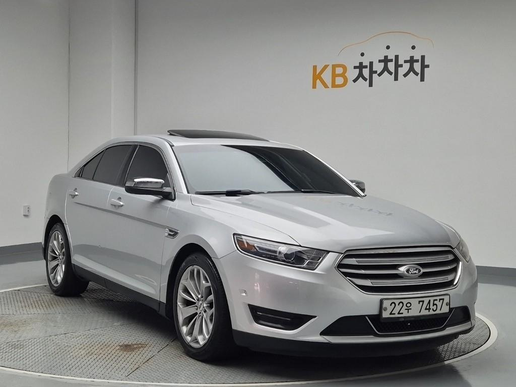 FORD TAURUS 2015
