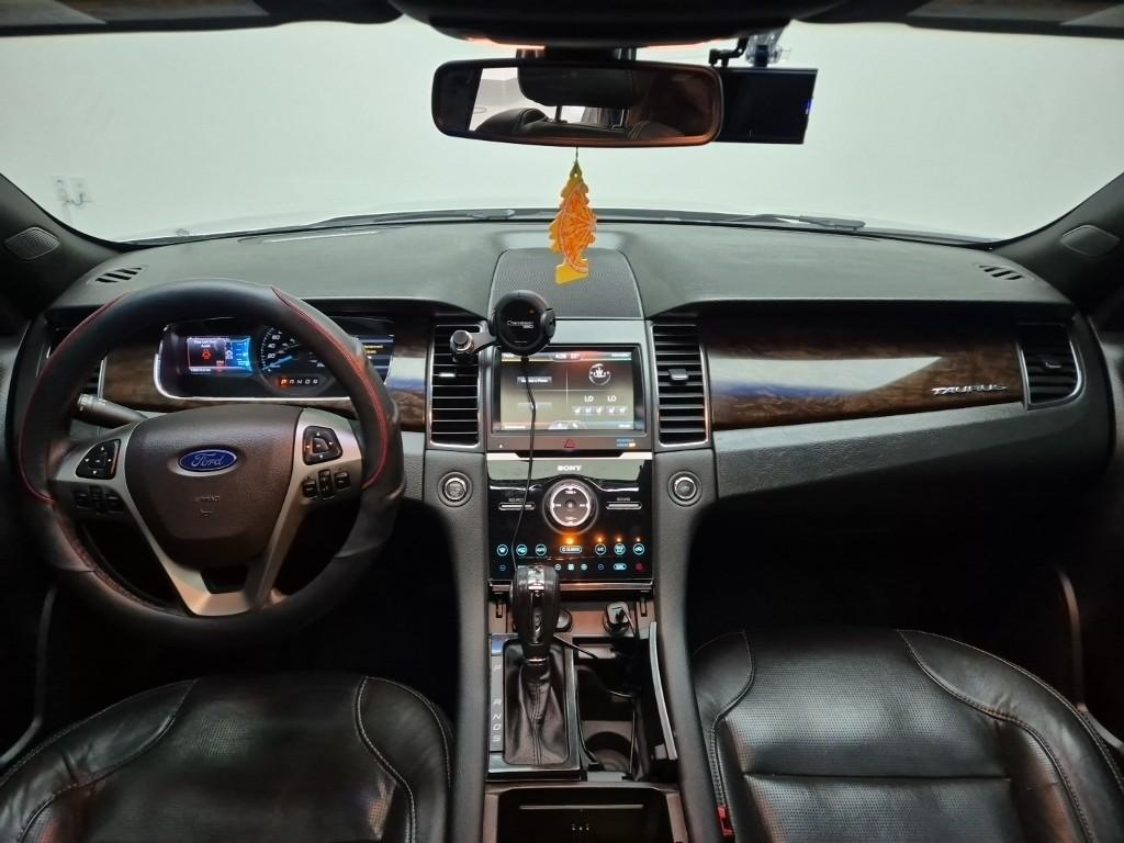 FORD TAURUS 2015