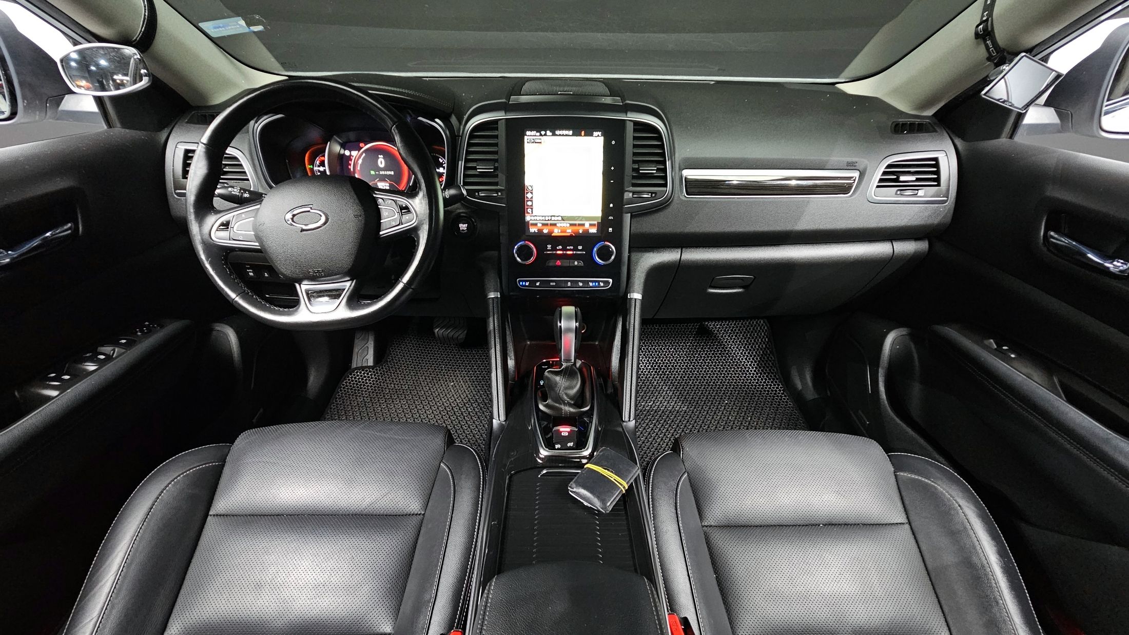 SAMSUNG QM6 2018