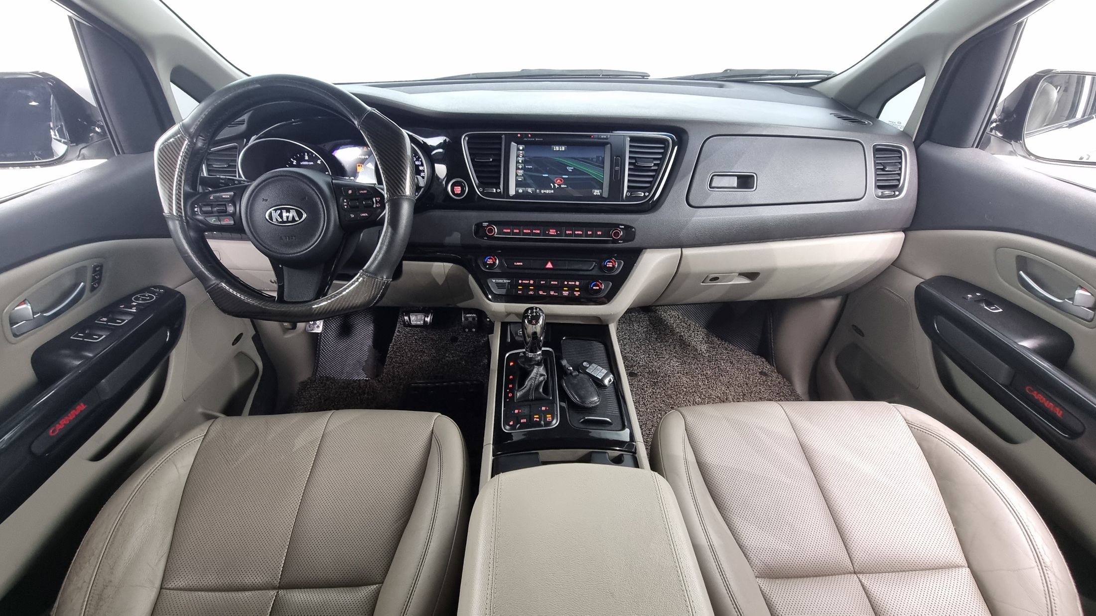 KIA CARNIVAL 2014
