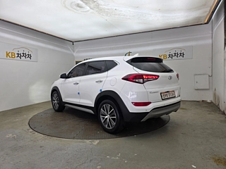 HYUNDAI TUCSON 2016